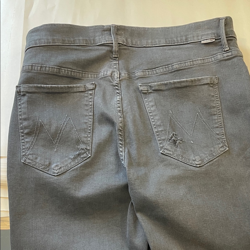 MOTHER Stunner Zip Ankle Fray Jeans – Size 31, High Rise Charcoal Distressed NWT - Picture 5 of 14